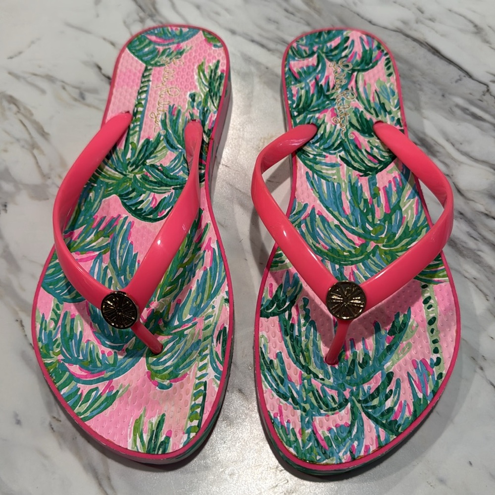Lilly Pulitzer Women’s Flip Flop Pink Blue Tropical Print Thong Sandals Size 11